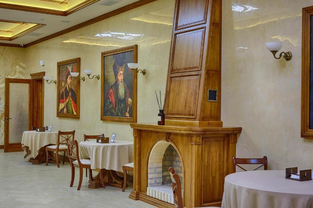 Отель Тарас Бульба Каменец-Подольский Экстерьер фото