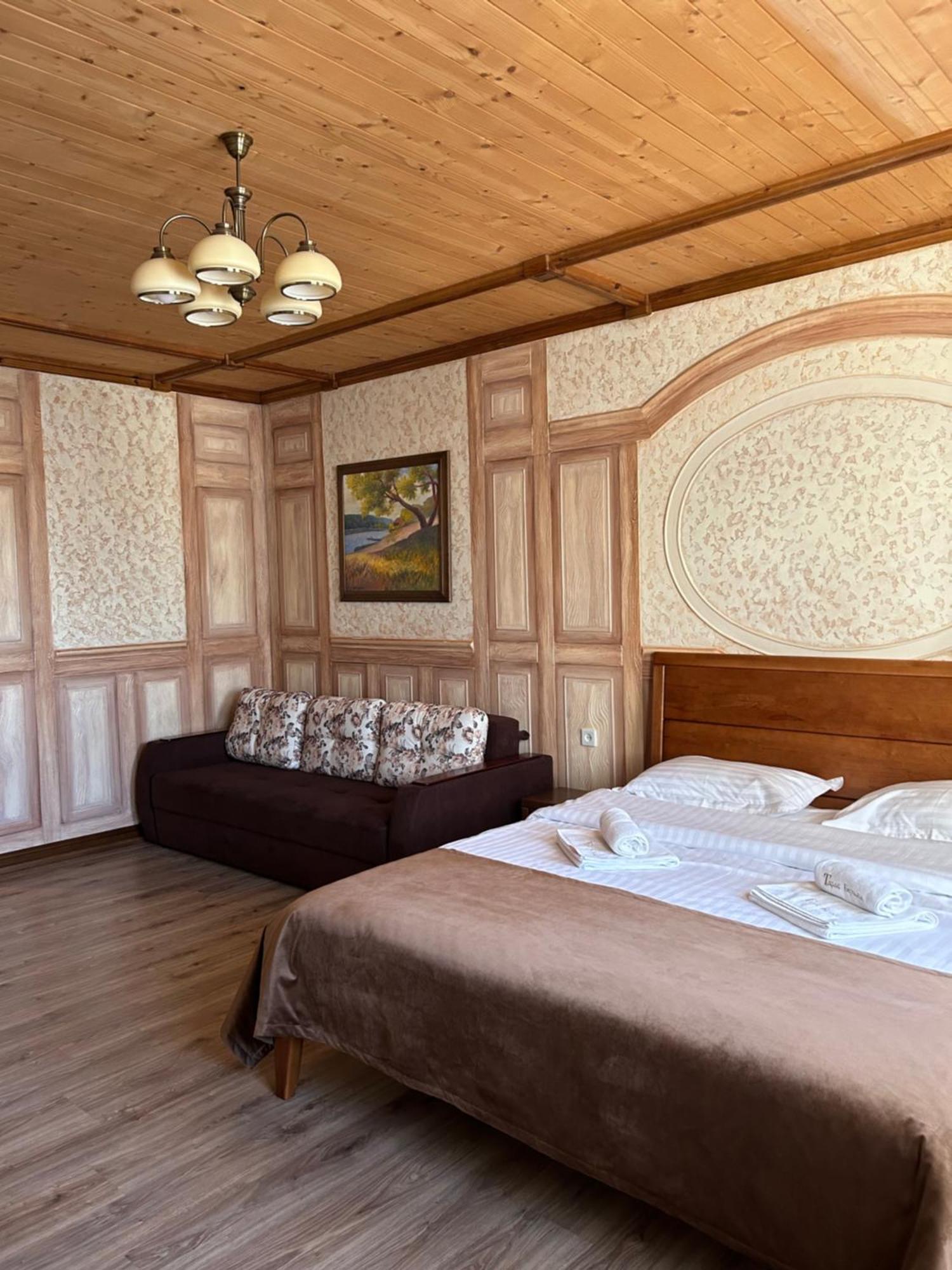 Отель Тарас Бульба Каменец-Подольский Экстерьер фото